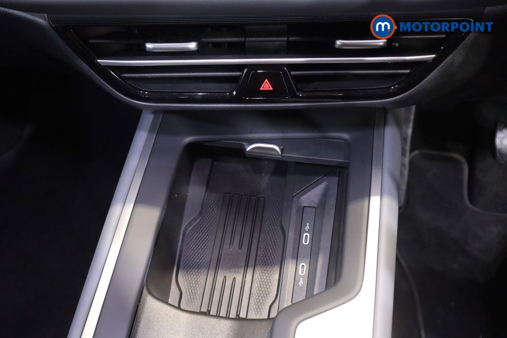 Volkswagen Passat Life Automatic Petrol Plug-In Hybrid Estate - Stock Number (1578109) - 21st supplementary image