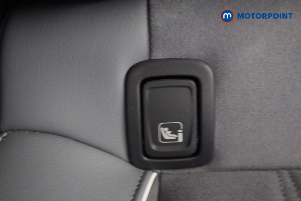 Volkswagen Passat Life Automatic Petrol Plug-In Hybrid Estate - Stock Number (1578109) - 26th supplementary image