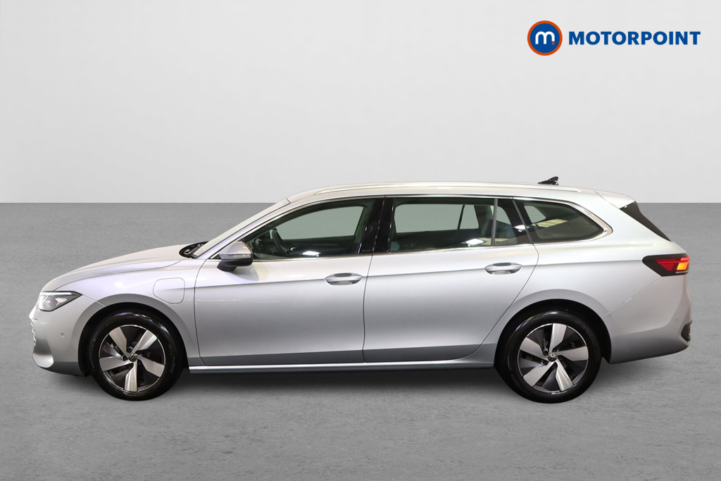 Volkswagen Passat Life Automatic Petrol Plug-In Hybrid Estate - Stock Number (1578109) - Passenger side