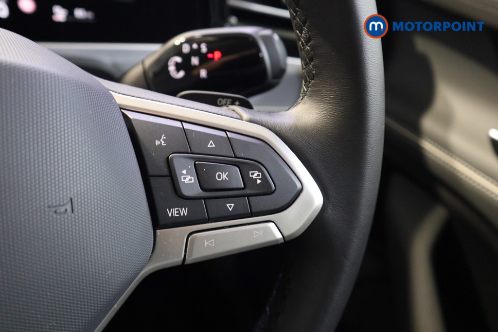 Volkswagen Passat Life Automatic Petrol Plug-In Hybrid Estate - Stock Number (1578121) - 4th supplementary image