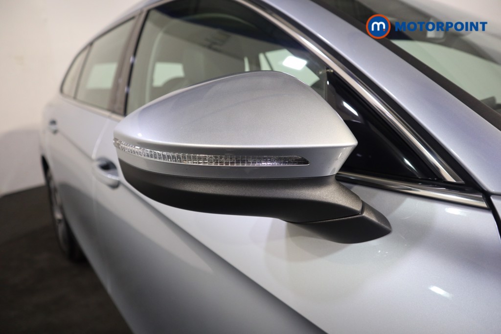Volkswagen Passat Life Automatic Petrol Plug-In Hybrid Estate - Stock Number (1578121) - 24th supplementary image