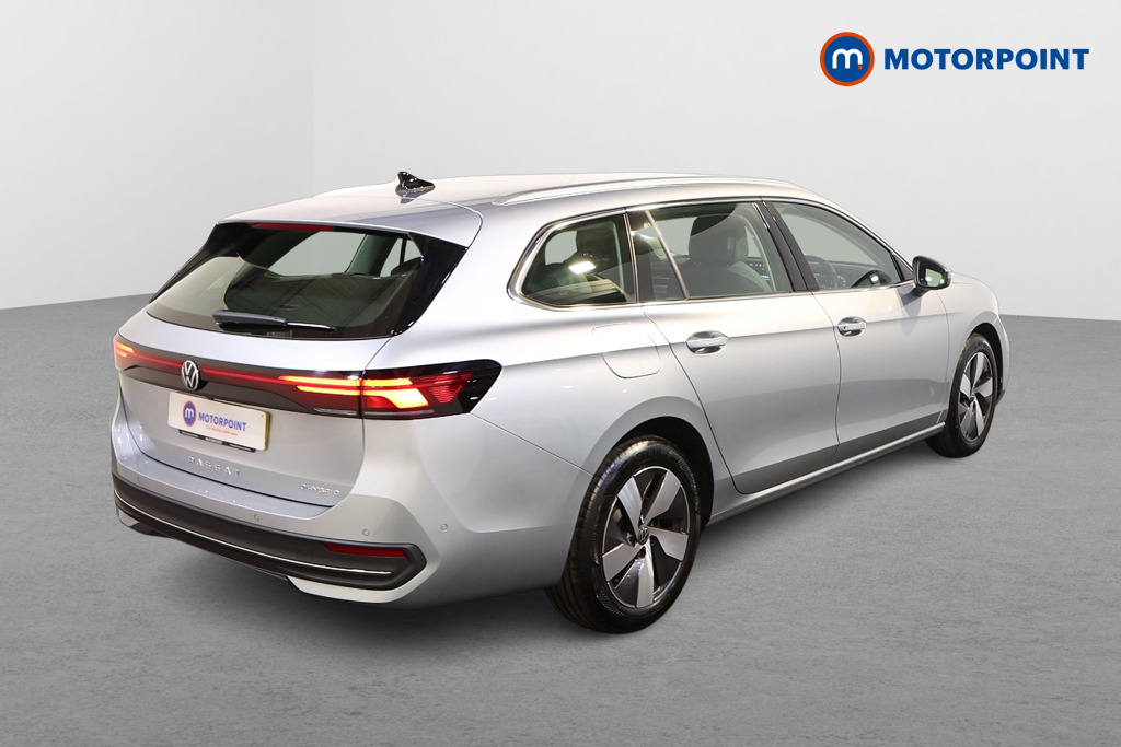 Volkswagen Passat Life Automatic Petrol Plug-In Hybrid Estate - Stock Number (1578121) - Drivers side rear corner