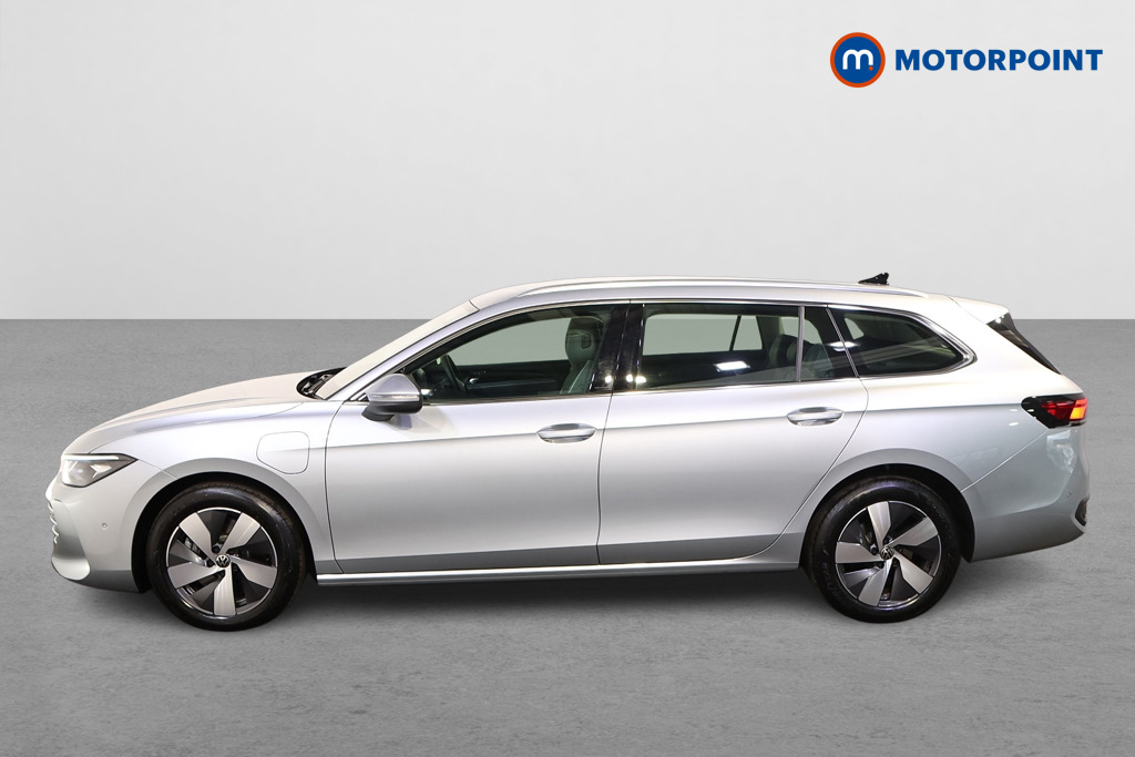 Volkswagen Passat Life Automatic Petrol Plug-In Hybrid Estate - Stock Number (1578121) - Passenger side