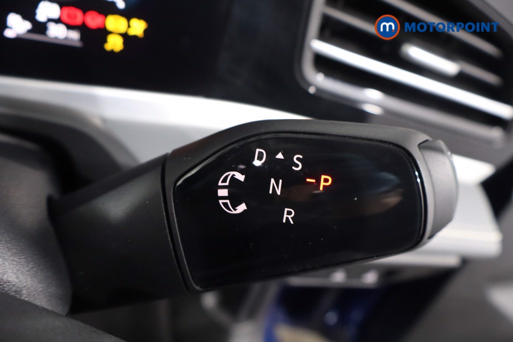 Volkswagen Passat Life Automatic Petrol Plug-In Hybrid Estate - Stock Number (1578157) - 14th supplementary image