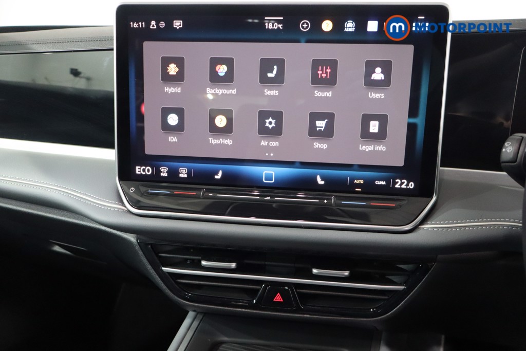 Volkswagen Passat Life Automatic Petrol Plug-In Hybrid Estate - Stock Number (1578157) - 18th supplementary image