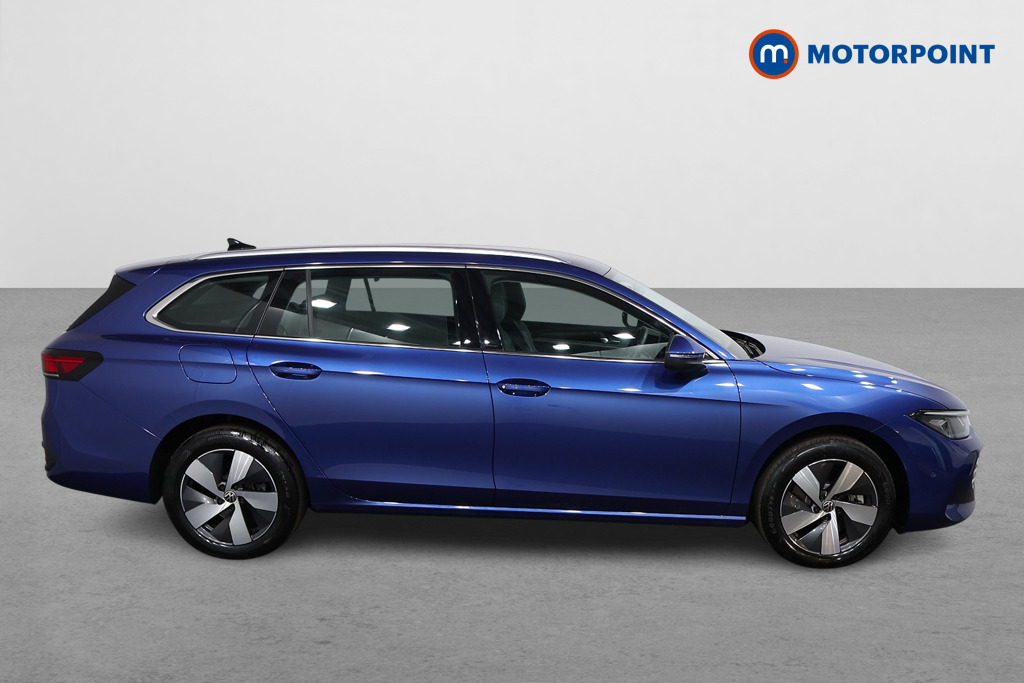 Volkswagen Passat Life Automatic Petrol Plug-In Hybrid Estate - Stock Number (1578157) - Drivers side