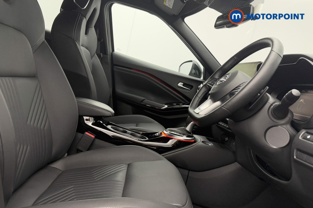 Nissan Juke Tekna Automatic Petrol SUV - Stock Number (1578230) - 8th supplementary image