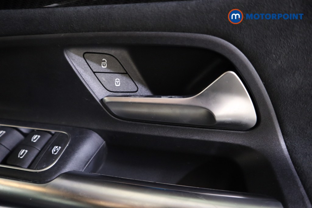 Mercedes-Benz GLA Amg Line Automatic Petrol SUV - Stock Number (1578491) - 9th supplementary image