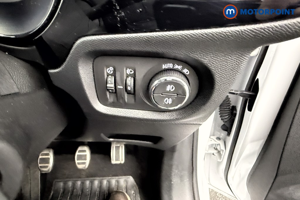 Vauxhall Corsa GS Manual Petrol Hatchback - Stock Number (1578593) - 15th supplementary image