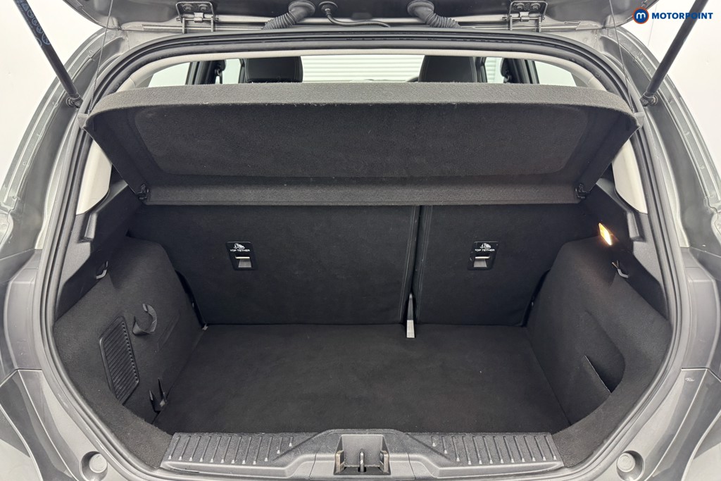Ford Fiesta Zetec Manual Petrol Hatchback - Stock Number (1578711) - 10th supplementary image