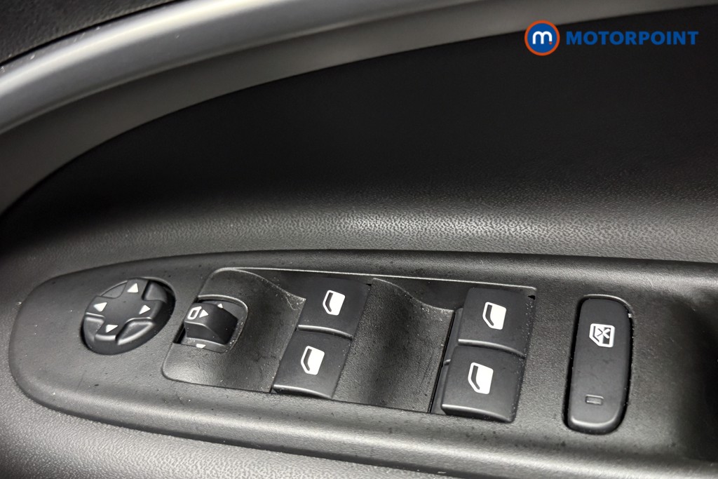 Jeep Avenger Summit Automatic Electric SUV - Stock Number (1579012) - 16th supplementary image
