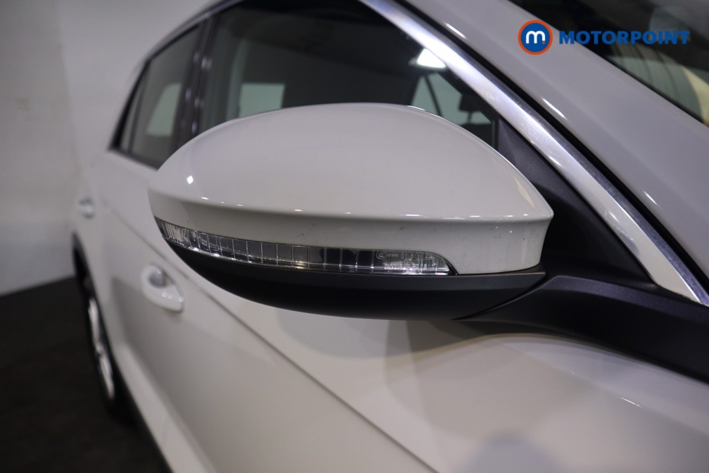 Volkswagen T-Roc Life Manual Petrol SUV - Stock Number (1579128) - 22nd supplementary image