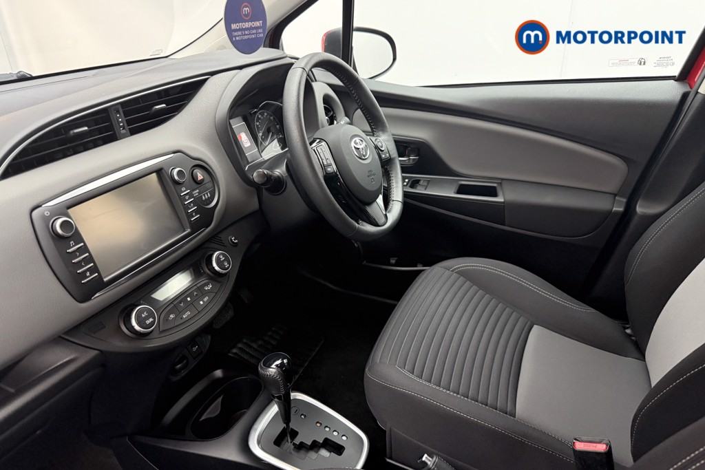 Toyota Yaris Icon Tech Automatic Petrol-Electric Hybrid Hatchback - Stock Number (1579203) - 2nd supplementary image