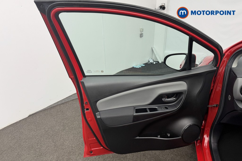 Toyota Yaris Icon Tech Automatic Petrol-Electric Hybrid Hatchback - Stock Number (1579203) - 6th supplementary image