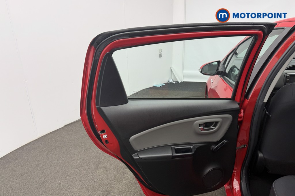 Toyota Yaris Icon Tech Automatic Petrol-Electric Hybrid Hatchback - Stock Number (1579203) - 7th supplementary image