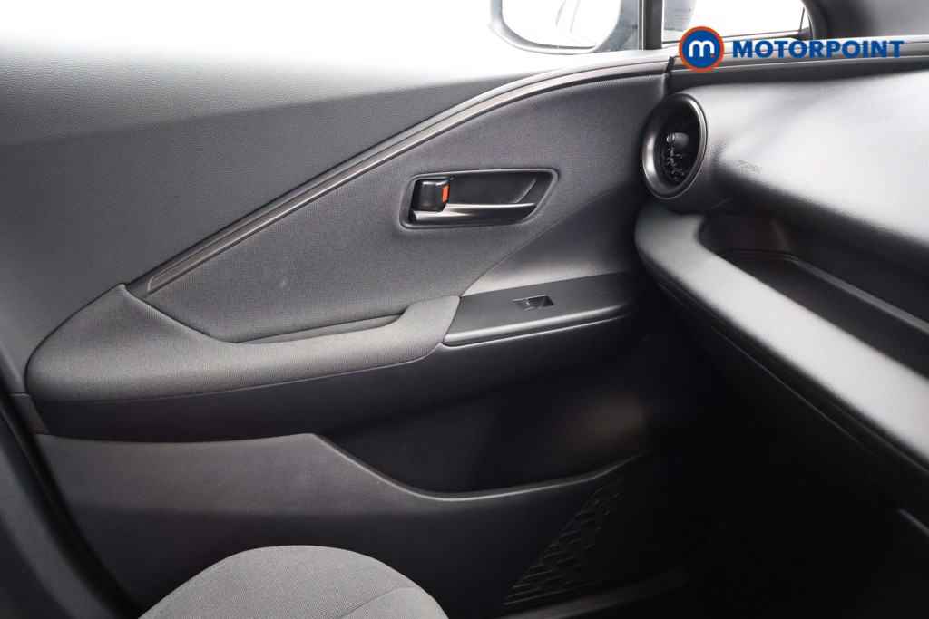 Toyota C-Hr Design Automatic Petrol-Electric Hybrid SUV - Stock Number (1579730) - 7th supplementary image