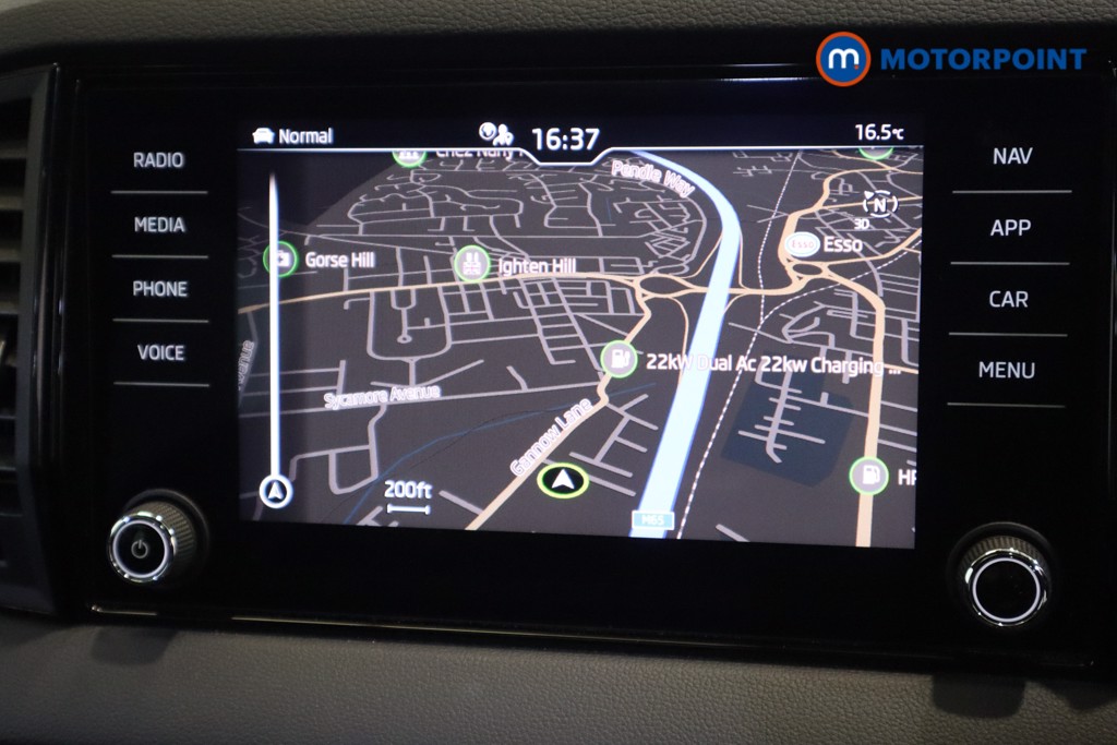 Skoda Karoq Sport Line Automatic Petrol SUV - Stock Number (1579941) - 2nd supplementary image