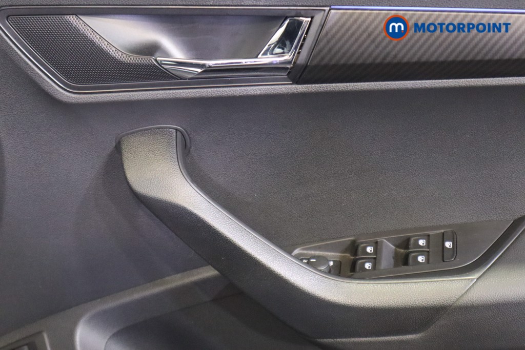 Skoda Karoq Sport Line Automatic Petrol SUV - Stock Number (1579941) - 15th supplementary image