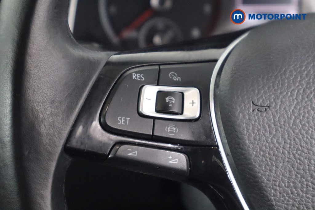 Volkswagen T-Roc Active Manual Petrol SUV - Stock Number (1579942) - 7th supplementary image
