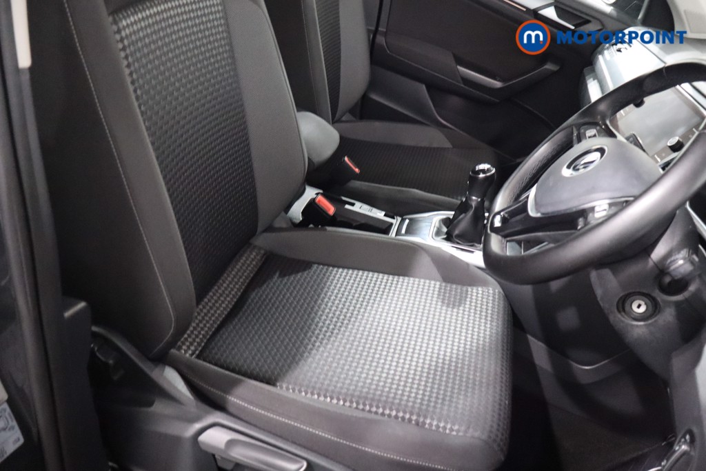 Volkswagen T-Roc Active Manual Petrol SUV - Stock Number (1579942) - 25th supplementary image