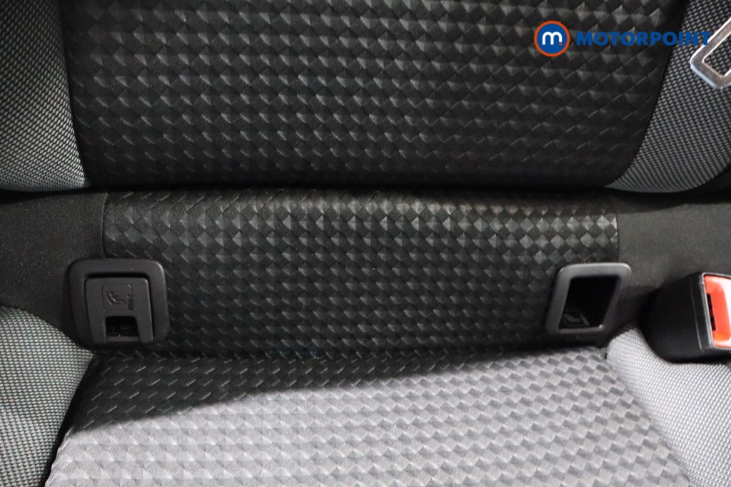 Volkswagen T-Roc Active Manual Petrol SUV - Stock Number (1579942) - 26th supplementary image