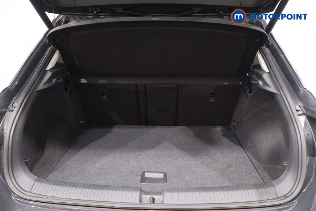 Volkswagen T-Roc Active Manual Petrol SUV - Stock Number (1579942) - 39th supplementary image