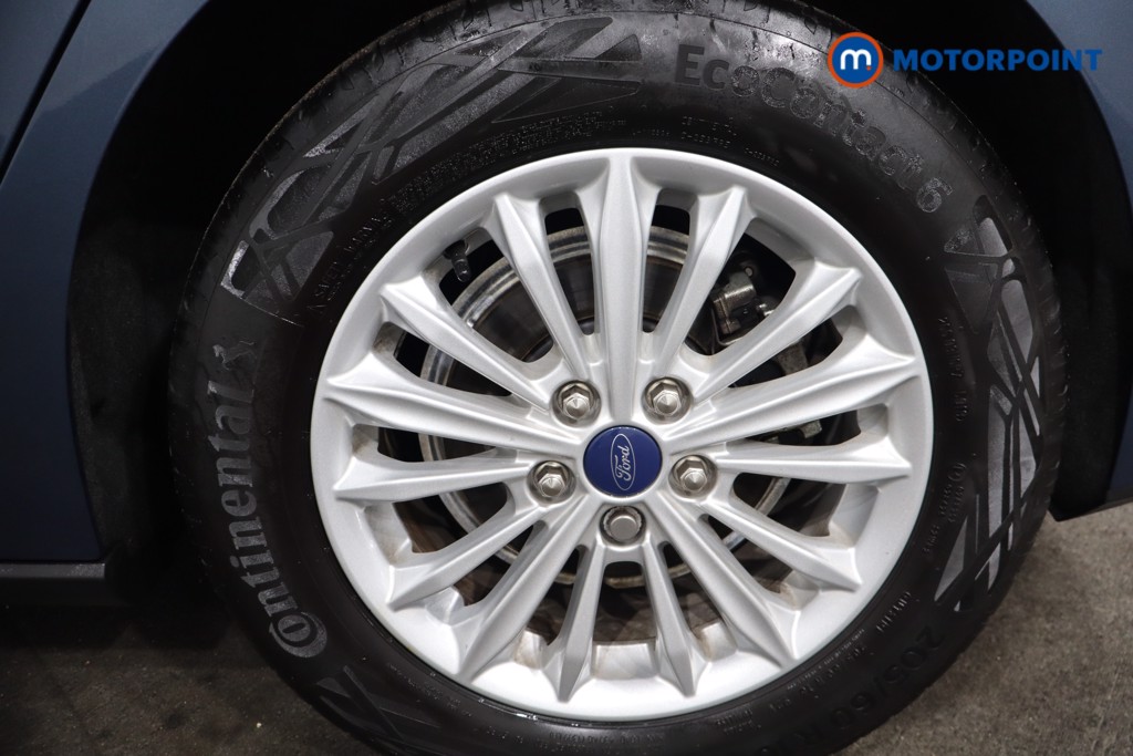 Ford Focus Titanium Manual Petrol Hatchback - Stock Number (1580145) - 12th supplementary image