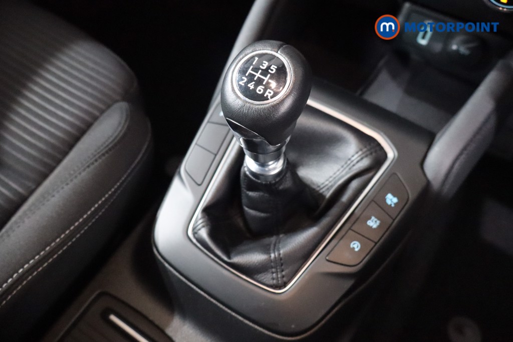 Ford Focus Titanium Manual Petrol Hatchback - Stock Number (1580145) - 14th supplementary image