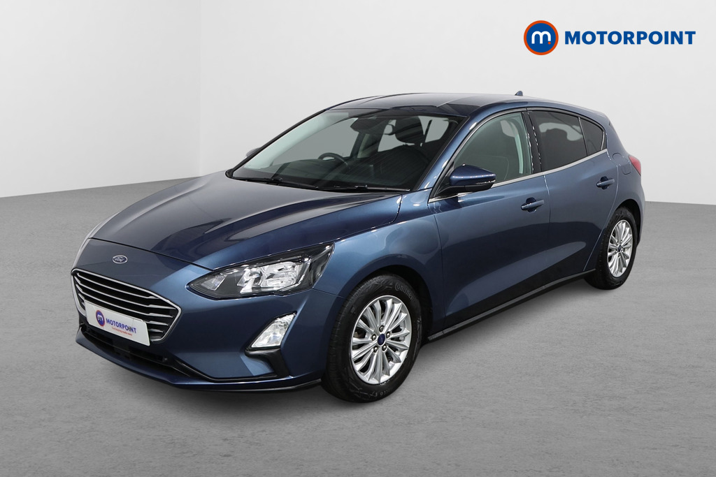 Ford Focus Titanium Manual Petrol Hatchback - Stock Number (1580145) - Passenger side front corner