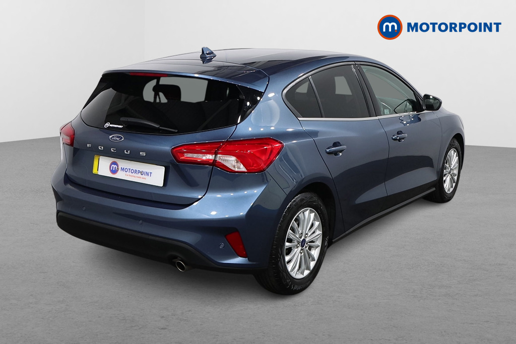 Ford Focus Titanium Manual Petrol Hatchback - Stock Number (1580145) - Drivers side rear corner