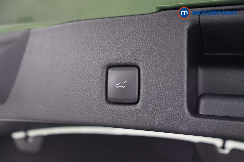 Ford Kuga St-Line X Automatic Petrol-Electric Hybrid SUV - Stock Number (1580247) - 43rd supplementary image
