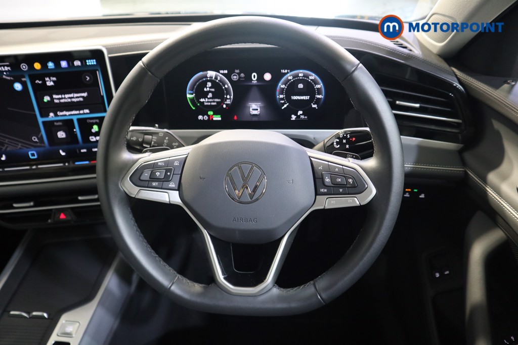 Volkswagen Passat Life Automatic Petrol Plug-In Hybrid Estate - Stock Number (1580439) - 2nd supplementary image