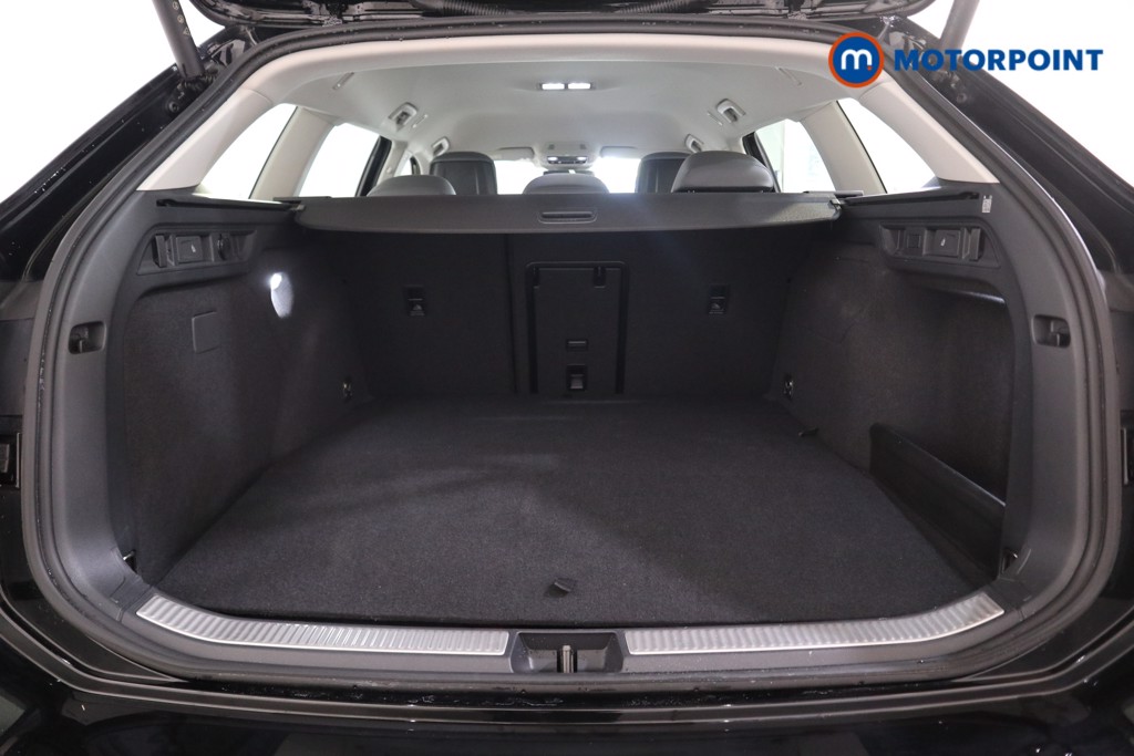 Volkswagen Passat Life Automatic Petrol Plug-In Hybrid Estate - Stock Number (1580439) - 13th supplementary image