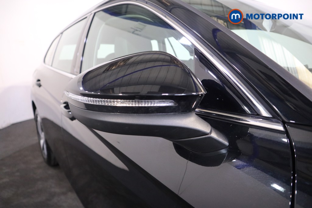 Volkswagen Passat Life Automatic Petrol Plug-In Hybrid Estate - Stock Number (1580439) - 23rd supplementary image