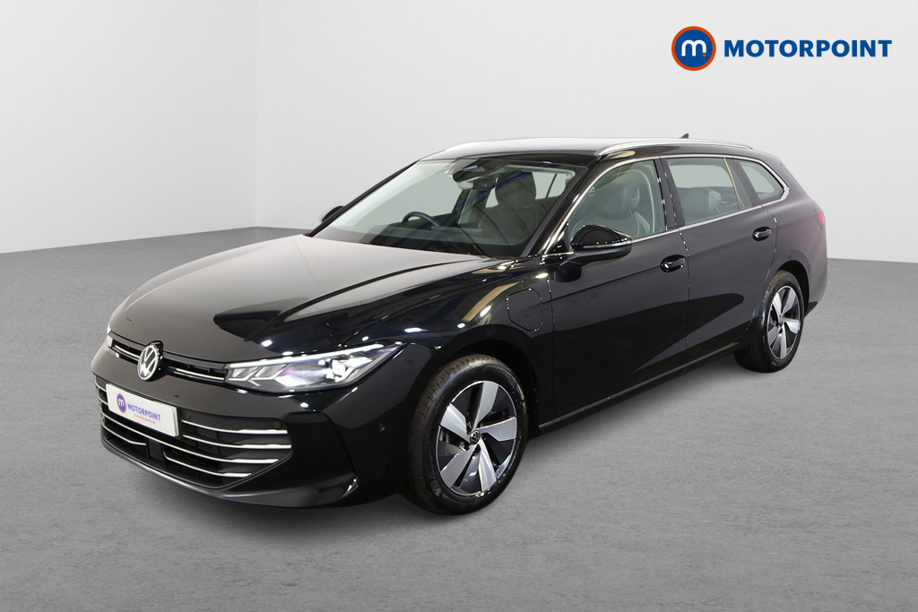 Volkswagen Passat Life Automatic Petrol Plug-In Hybrid Estate - Stock Number (1580439) - Passenger side front corner