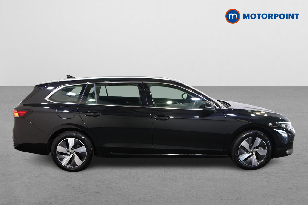 Volkswagen Passat Life Automatic Petrol Plug-In Hybrid Estate - Stock Number (1580439) - Drivers side