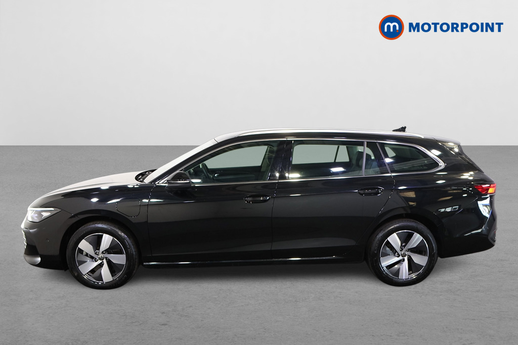 Volkswagen Passat Life Automatic Petrol Plug-In Hybrid Estate - Stock Number (1580439) - Passenger side