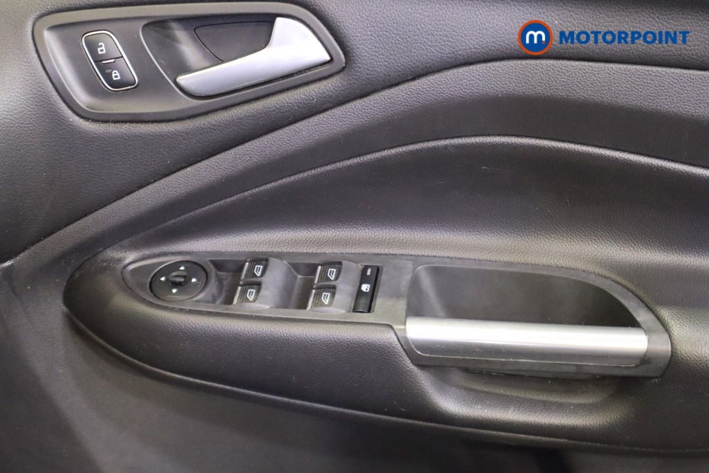 Ford Kuga Zetec Manual Petrol SUV - Stock Number (1580611) - 14th supplementary image