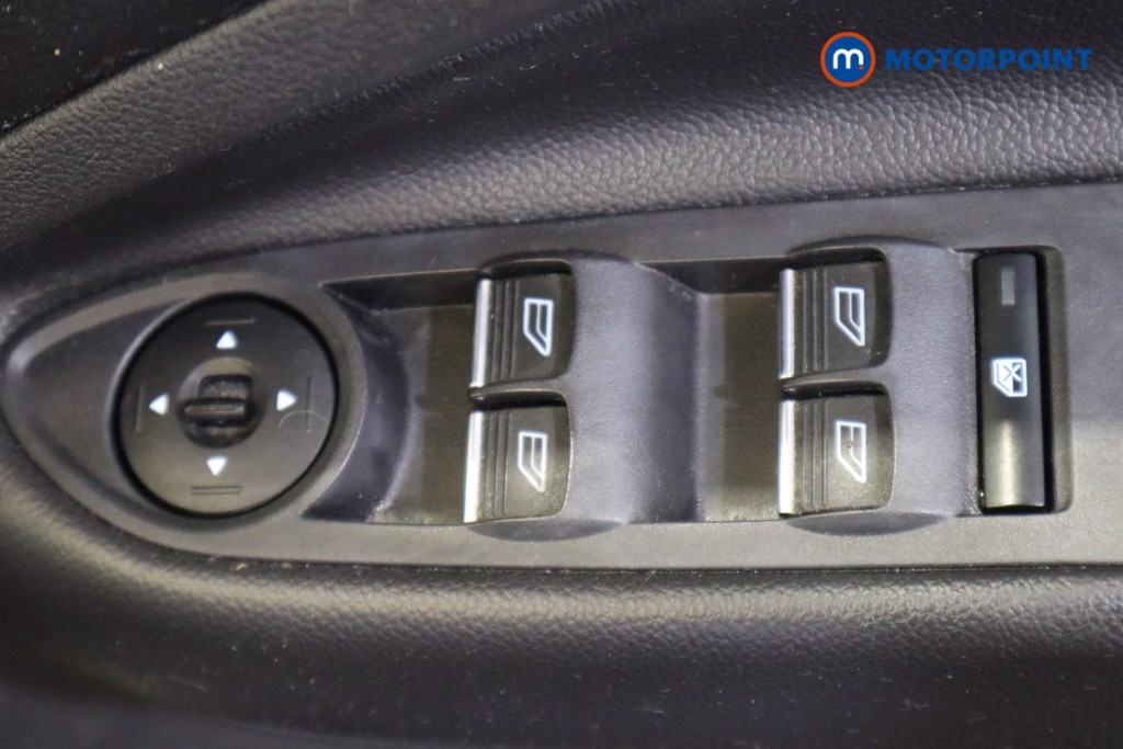 Ford Kuga Zetec Manual Petrol SUV - Stock Number (1580611) - 15th supplementary image