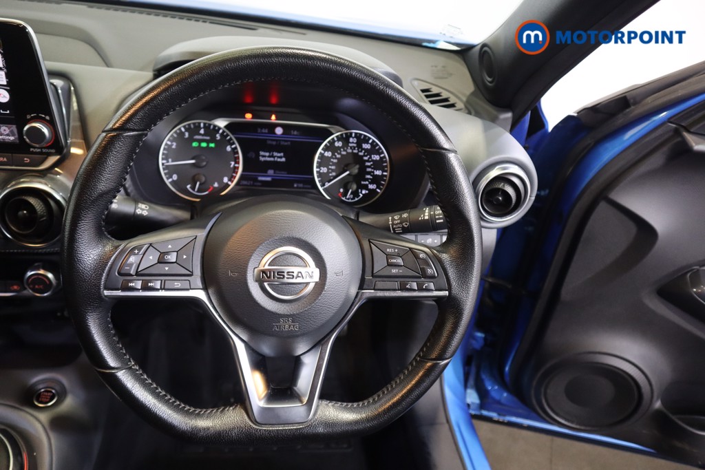 Nissan Juke N-Connecta Manual Petrol SUV - Stock Number (1581162) - 3rd supplementary image