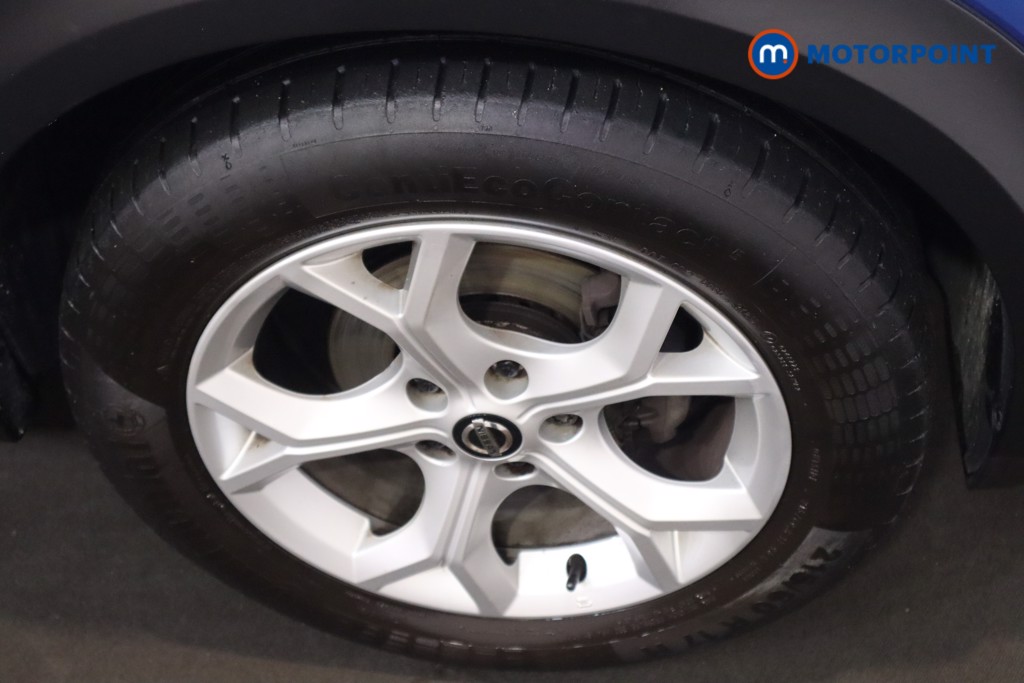 Nissan Juke N-Connecta Manual Petrol SUV - Stock Number (1581162) - 11th supplementary image