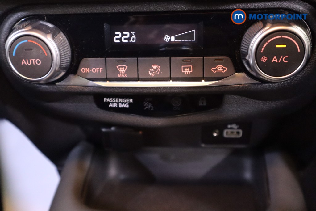Nissan Juke N-Connecta Manual Petrol SUV - Stock Number (1581162) - 19th supplementary image