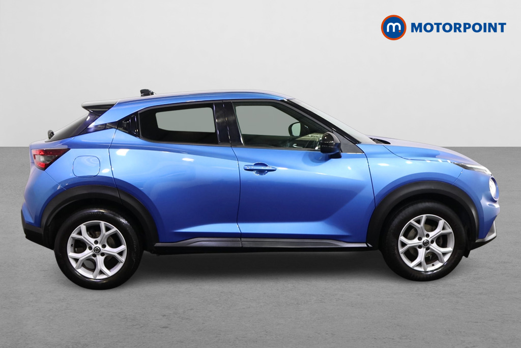 Nissan Juke N-Connecta Manual Petrol SUV - Stock Number (1581162) - Drivers side