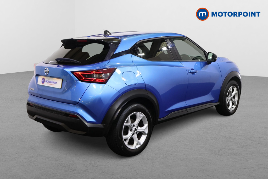 Nissan Juke N-Connecta Manual Petrol SUV - Stock Number (1581162) - Drivers side rear corner