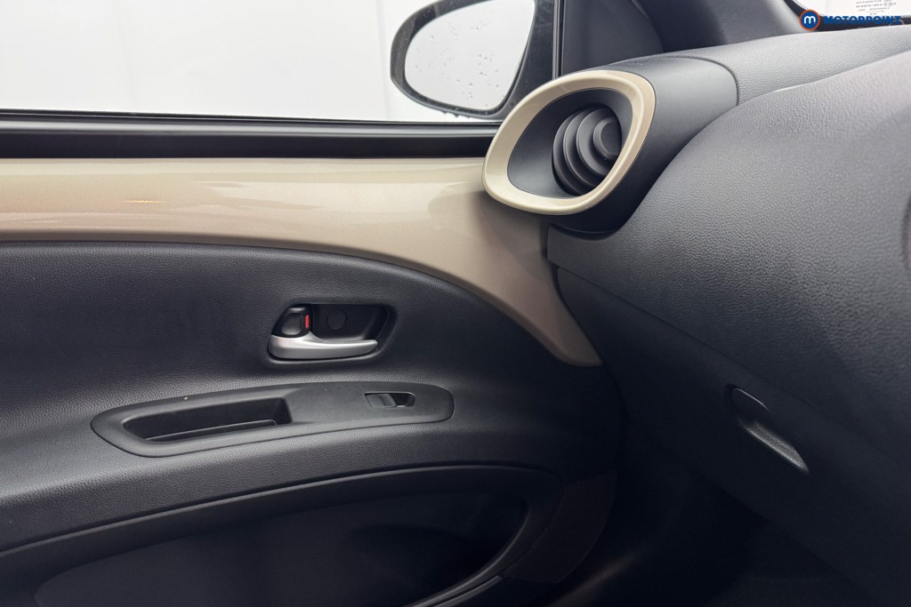 Toyota Aygo X Edge Manual Petrol Hatchback - Stock Number (1566565) - 16th supplementary image