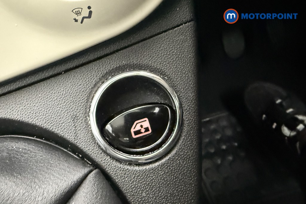 Fiat 500 Lounge Manual Petrol Hatchback - Stock Number (1567491) - 9th supplementary image
