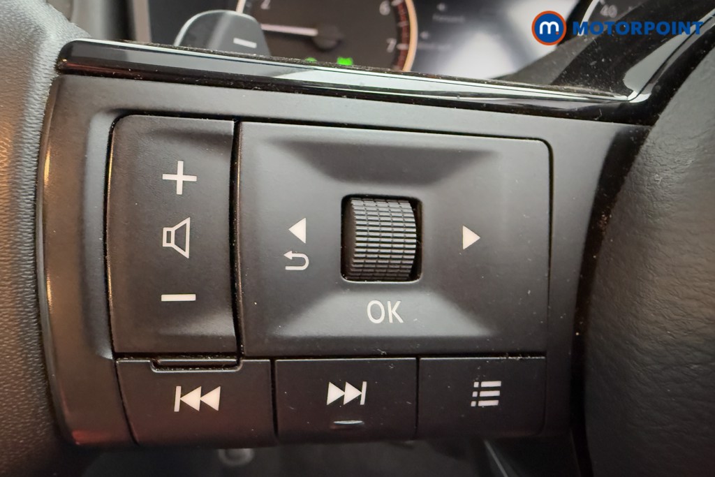 Nissan Qashqai Acenta Premium Automatic Petrol SUV - Stock Number (1568020) - 4th supplementary image