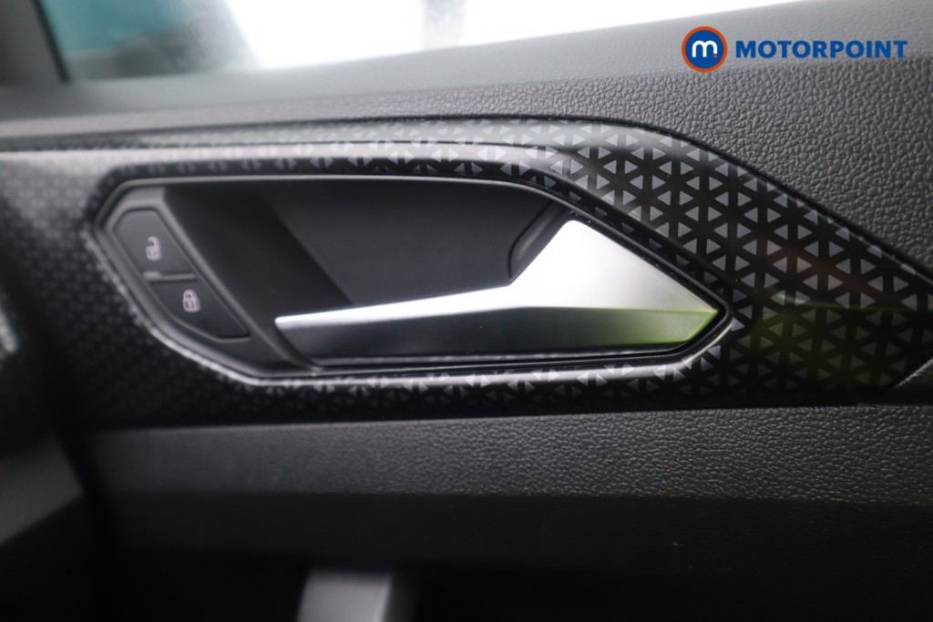 Volkswagen T-Cross SEL Automatic Petrol SUV - Stock Number (1568457) - 9th supplementary image