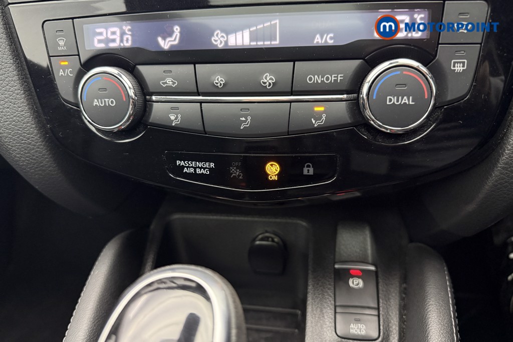 Nissan Qashqai Tekna Automatic Petrol SUV - Stock Number (1568753) - 9th supplementary image