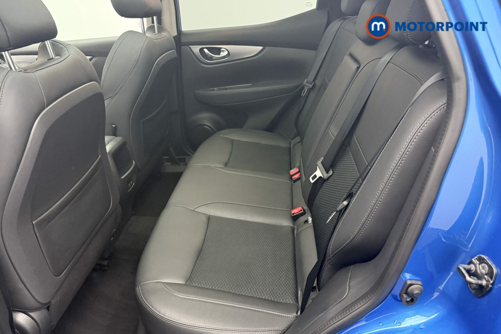 Nissan Qashqai Tekna Automatic Petrol SUV - Stock Number (1568753) - 1st supplementary image